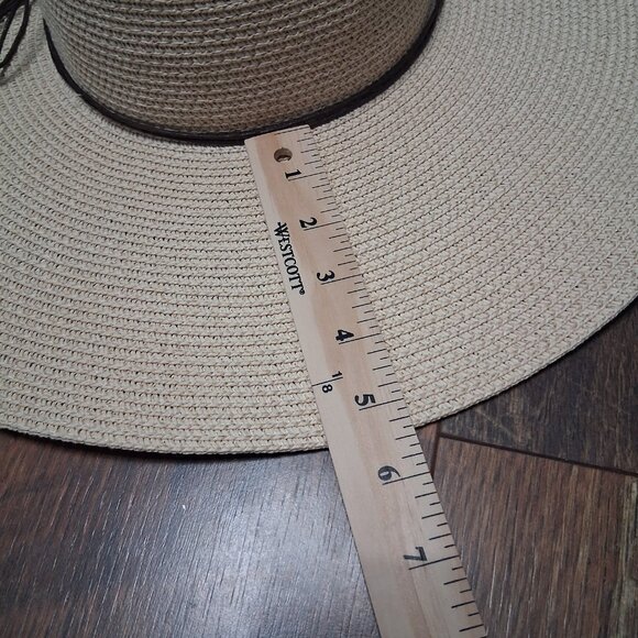 SOLD Womens Wide Brim Straw Hat Big Floppy Foldable Beach Sun Hat UPF 50+ - Picture 2 of 6